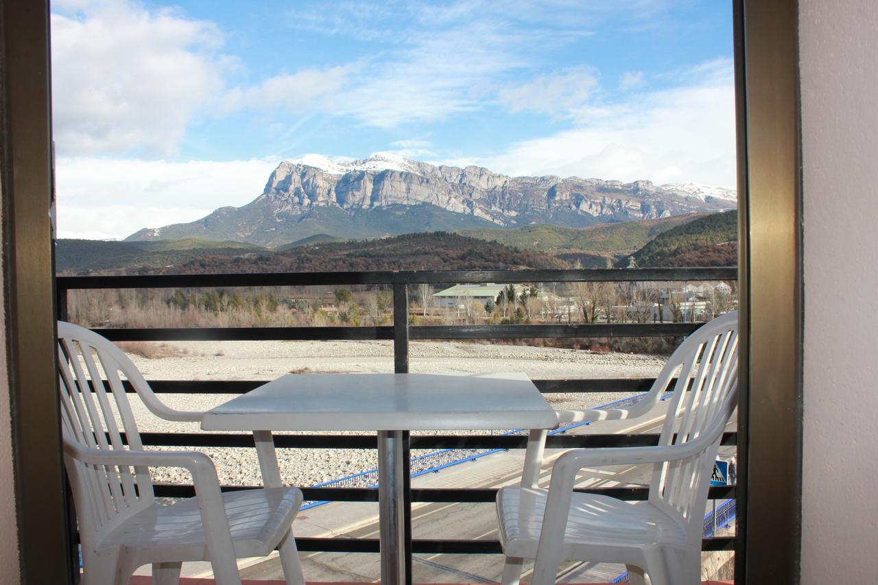 Apartamento Ainsa Pirineo Exteriör bild